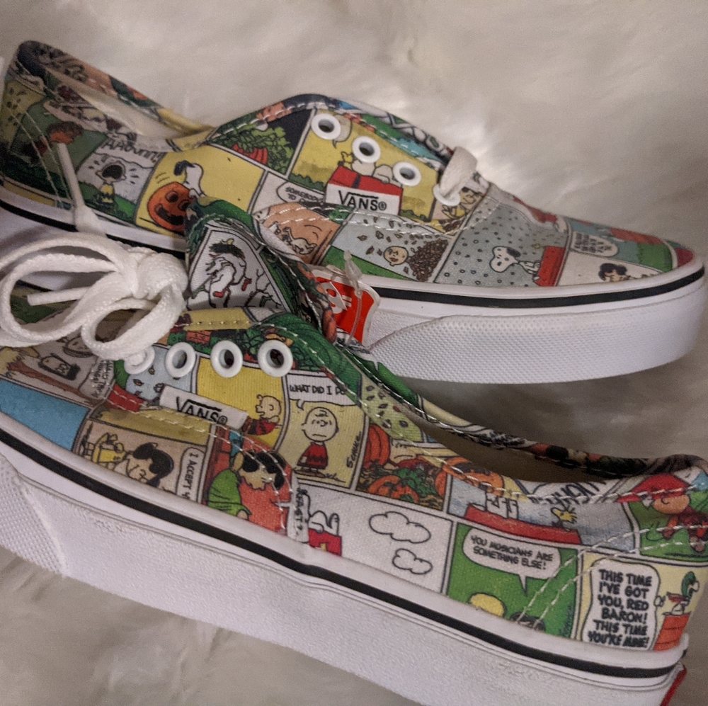 *SOLD*Vans X Peanuts  Big kids sneakers